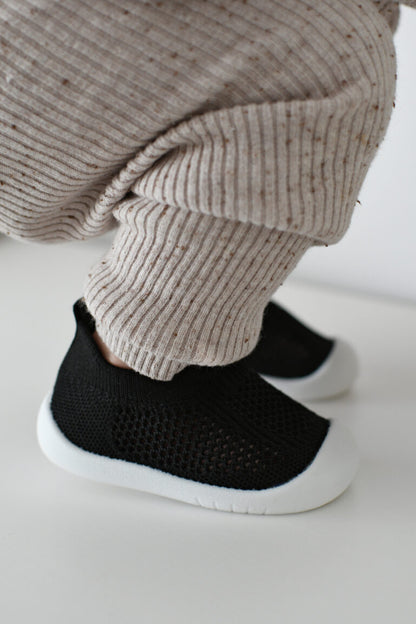 Slip-on Mesh Shoe - Black